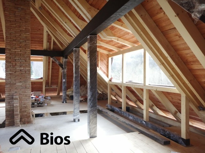 Pohledový krov - fara Chlístov